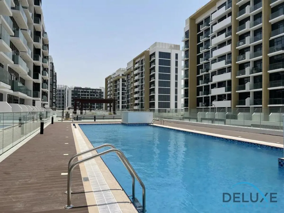 Reposeful Studio At Azizi Riviera 4, Al Merkadh By Deluxe Holiday Homes 0*, Dubai